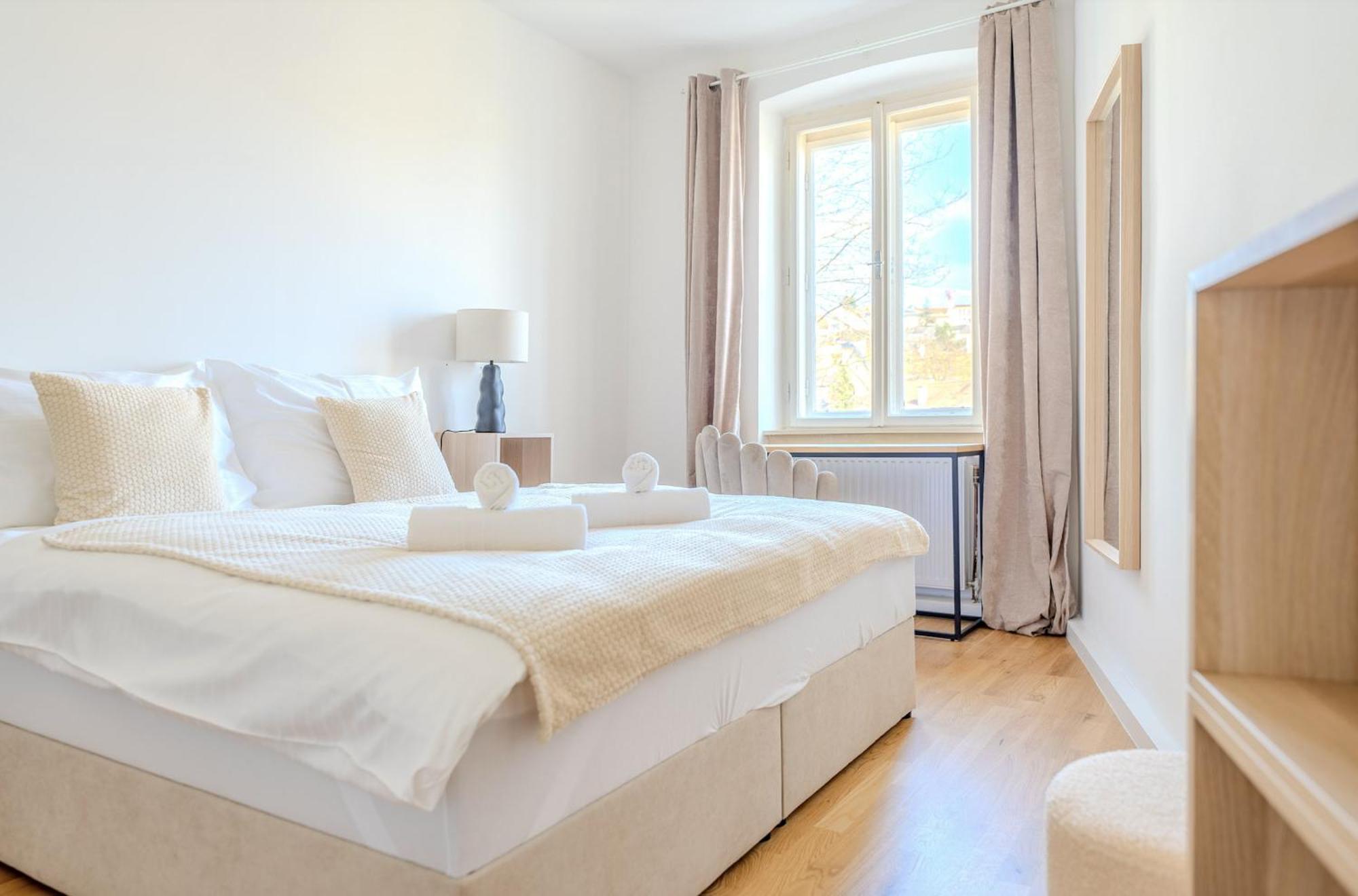 Urbansuite In Der Innenstadt Кремс Екстериор снимка