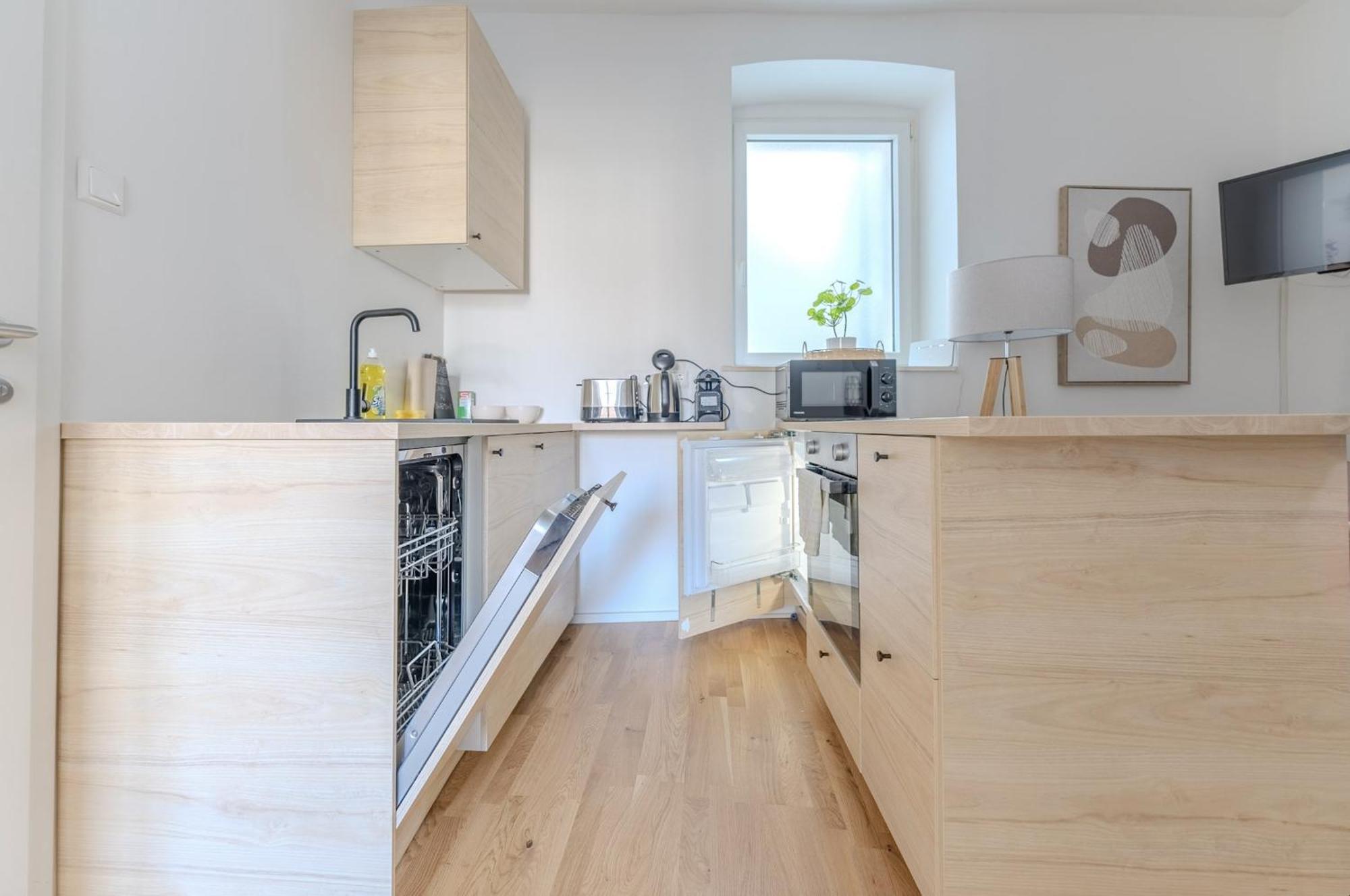 Urbansuite In Der Innenstadt Кремс Екстериор снимка